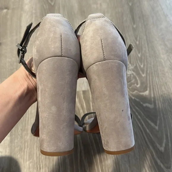 Schutz Women’s Sz 8‎ Enida Neutral Suede Ankle Strap Open Toe Chunky Block Heels - Picture 8 of 14